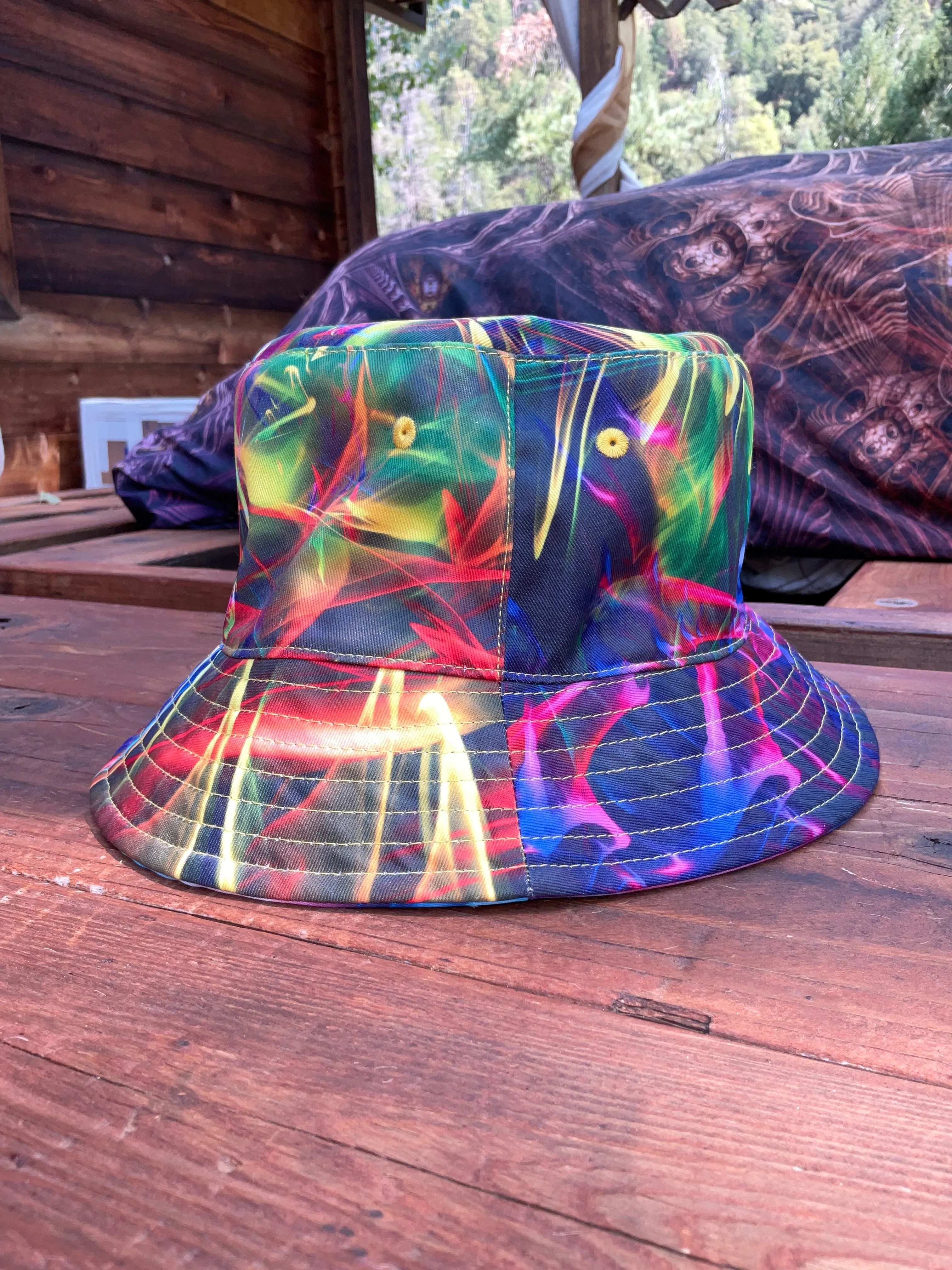 SPIRIT OF AIR/SPIRIT OF FIRE REVERSIBLE BUCKET HAT