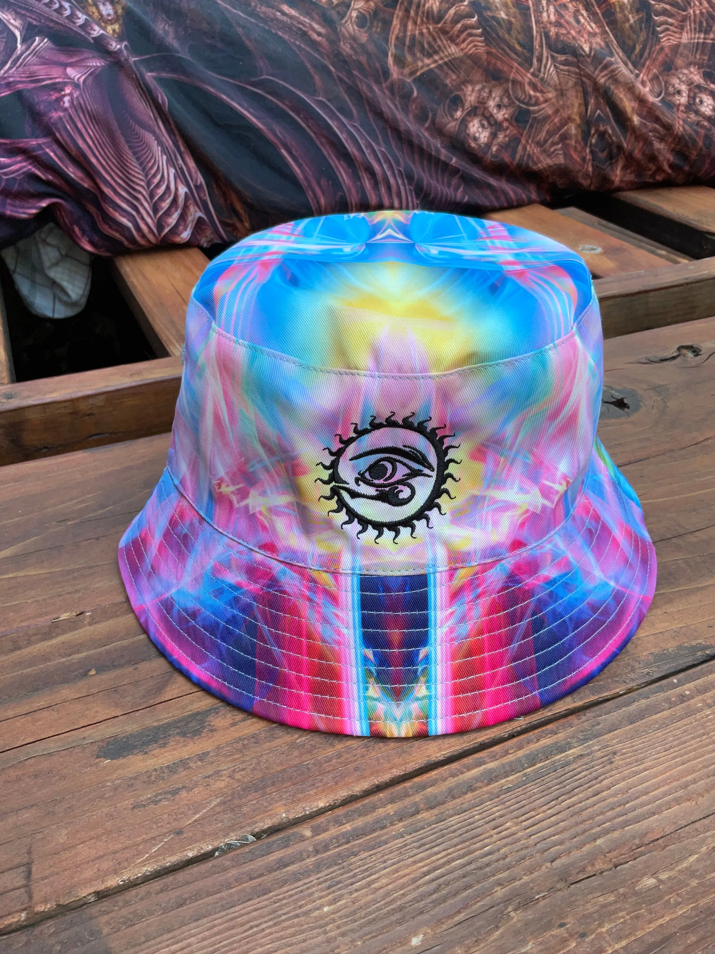 SPIRIT OF AIR/SPIRIT OF FIRE REVERSIBLE BUCKET HAT