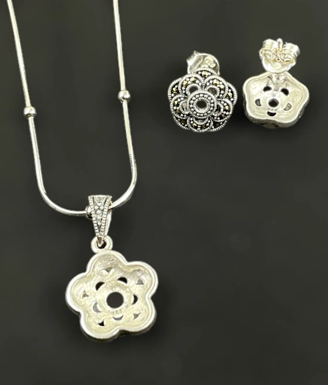 The Amra Silver Marcasite Pendant Set