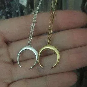 The Horn Necklace