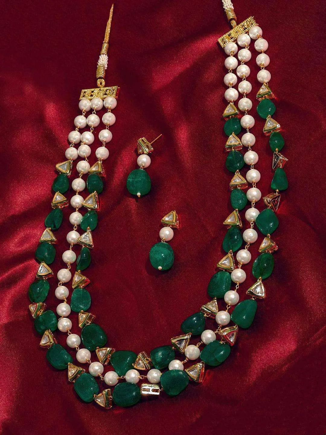 Triple Layered Pearl Necklace Set