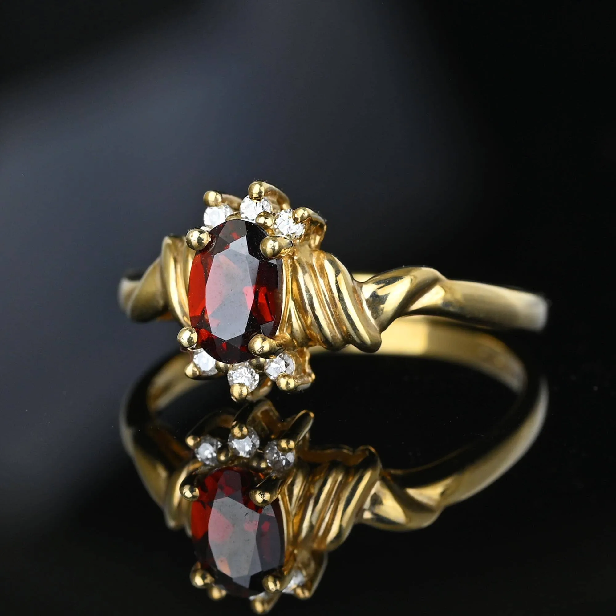 Vintage English Gold Diamond Cluster Garnet Ring