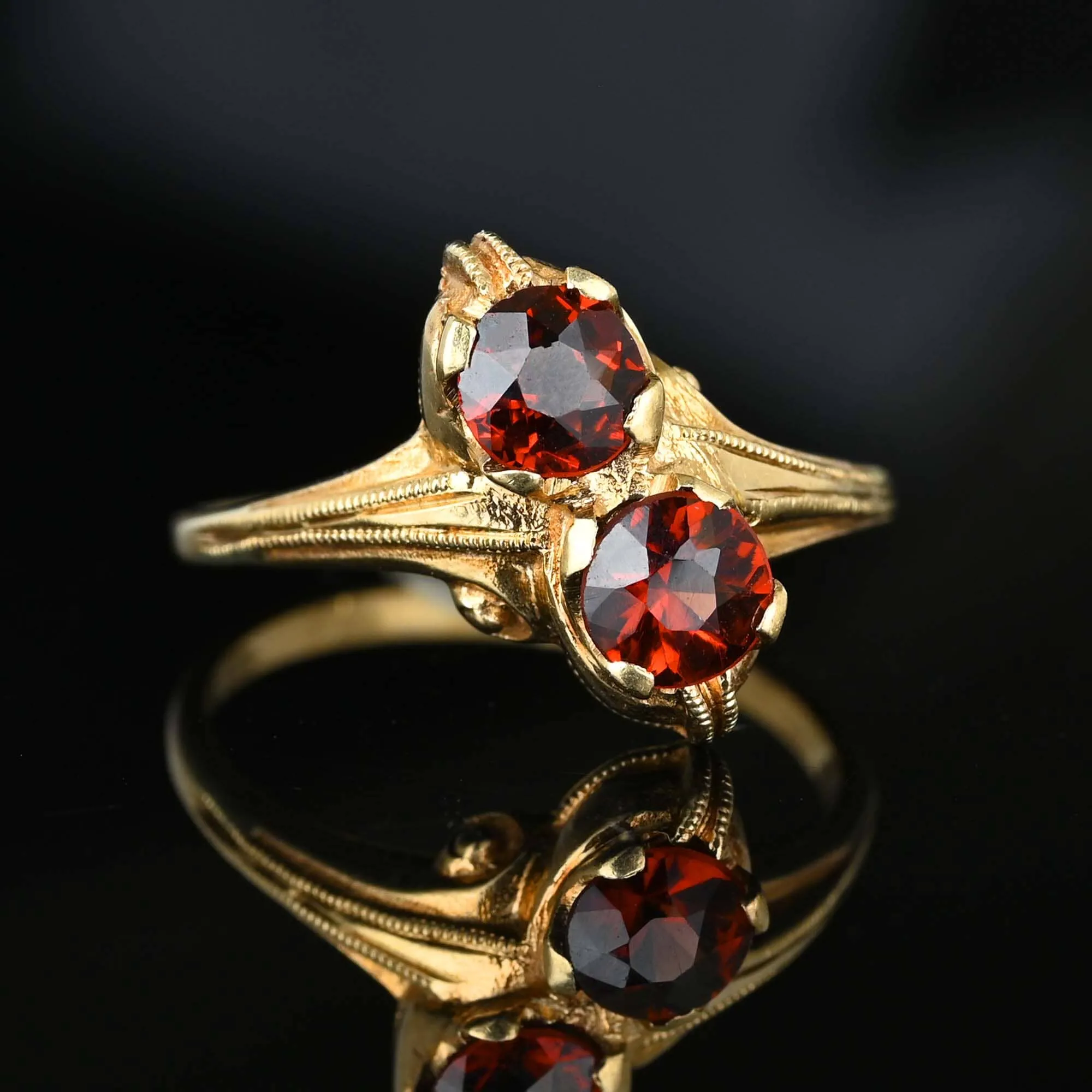 Vintage Gold Toi et Moi Rhodolite Garnet Ring