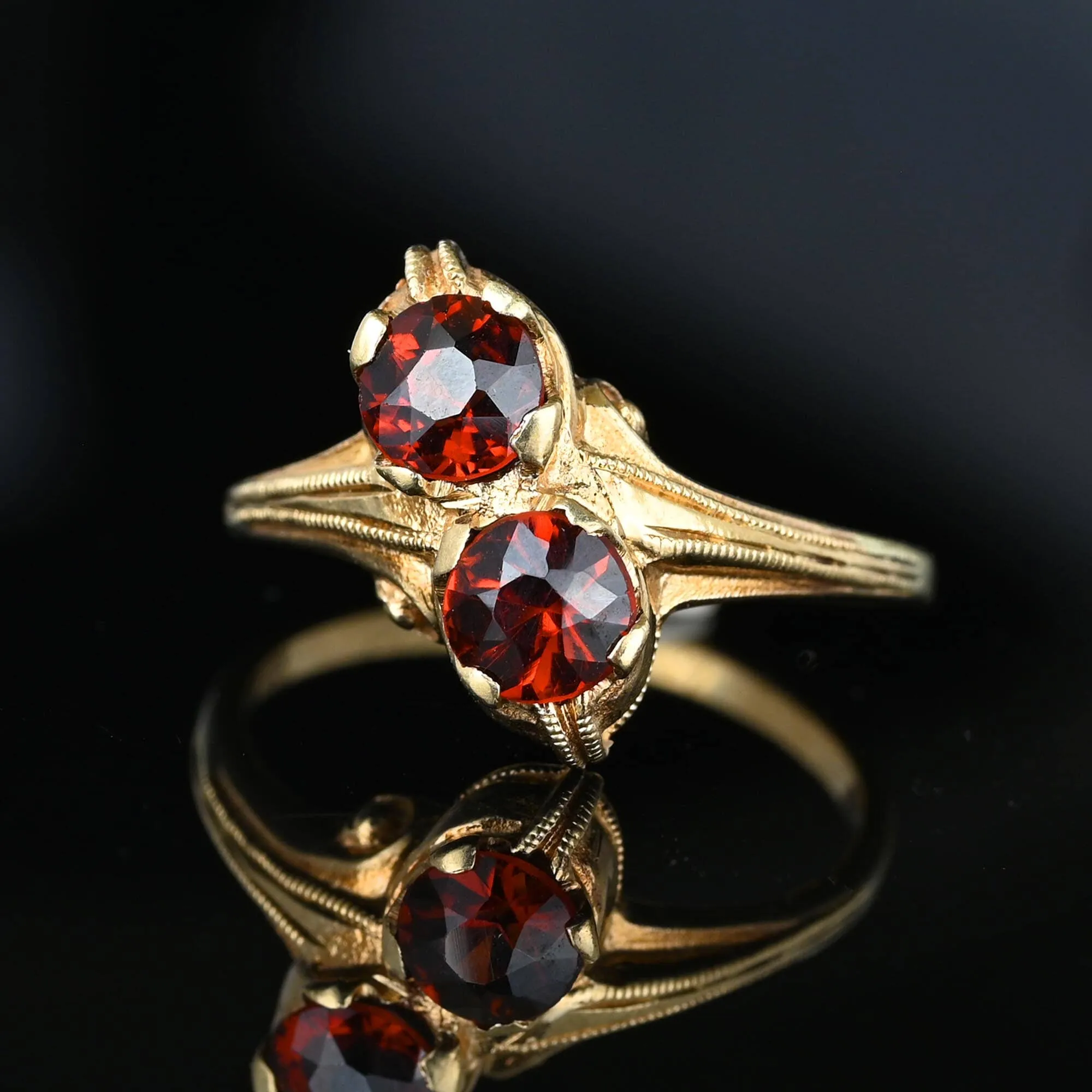 Vintage Gold Toi et Moi Rhodolite Garnet Ring