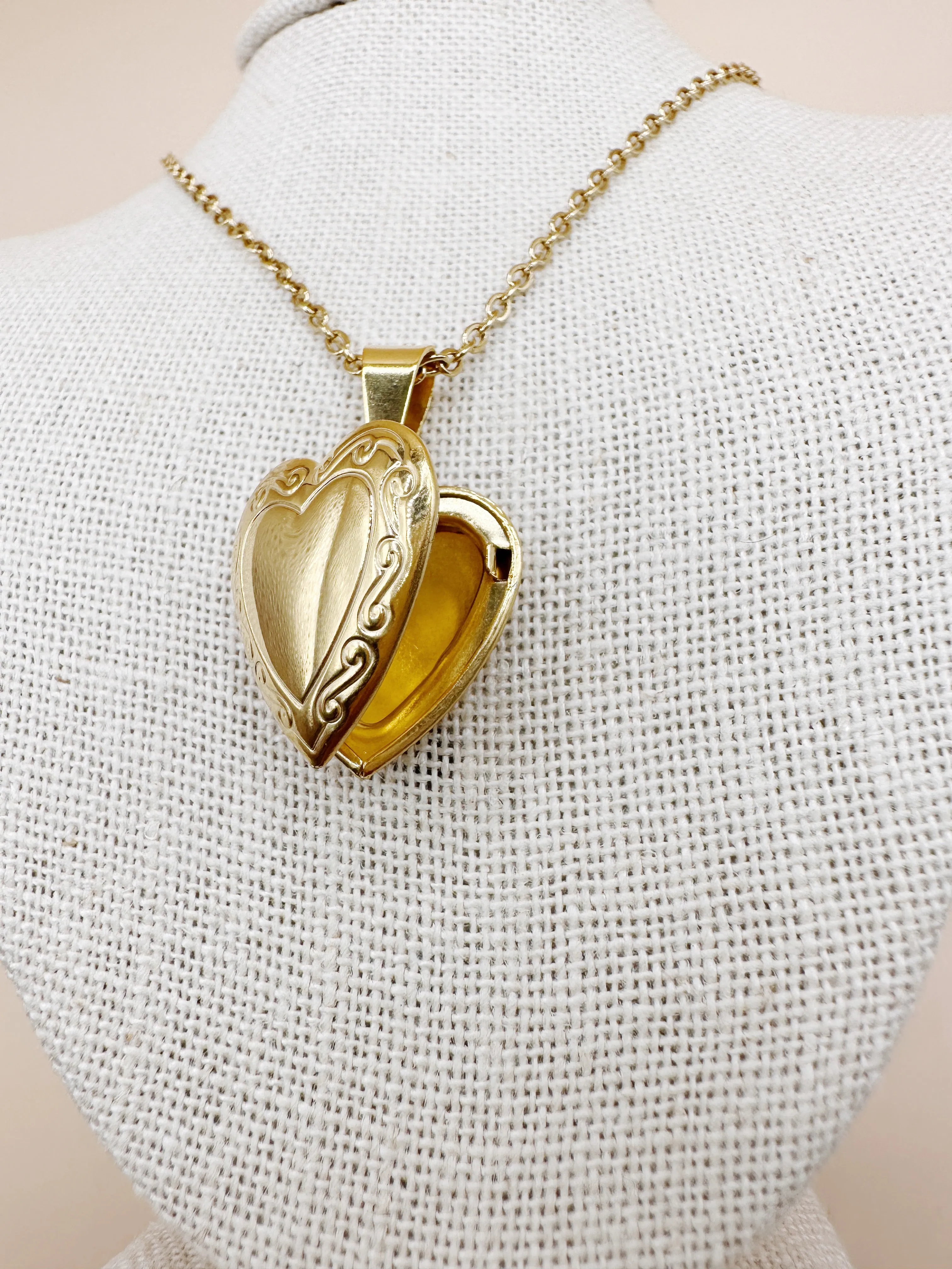 Vintage Heart Locket Necklace