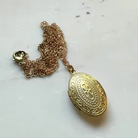 Vintage Style Oval Locket